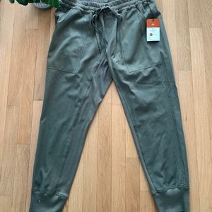 Cabi L Army Green Marathon Jogger NWT